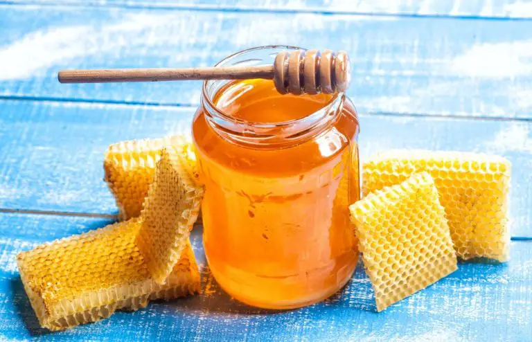 Can You Eat Raw Honey While Breastfeeding? Remember The Important Rule