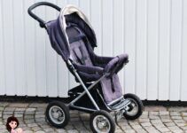 How Do I Keep My Baby Trend Stroller Folded Up?